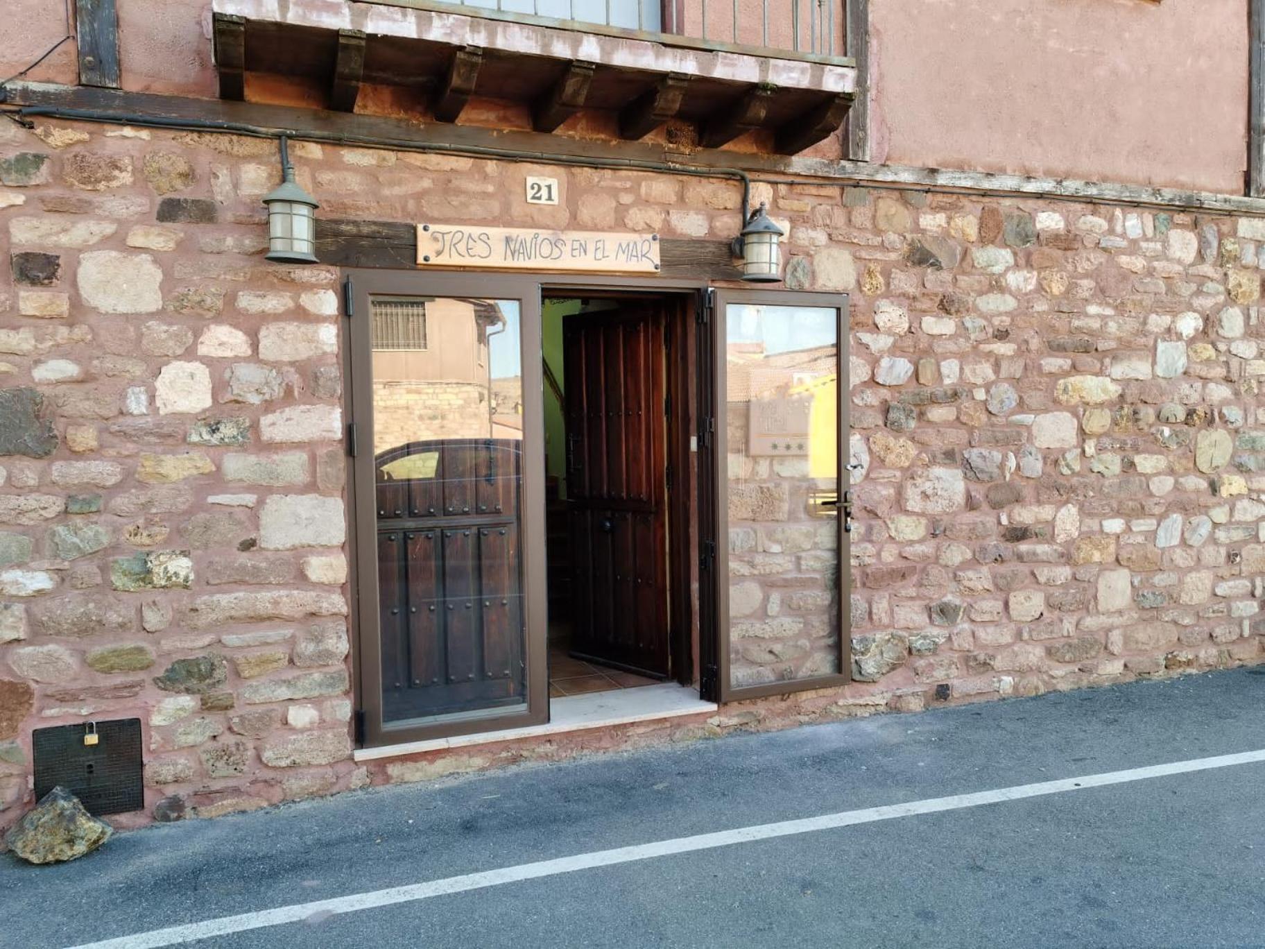 Tres Navios En El Mar Casa Rural De 10 Habitaciones Con Bano Individual Precios Web Montejo de Tiermes Εξωτερικό φωτογραφία