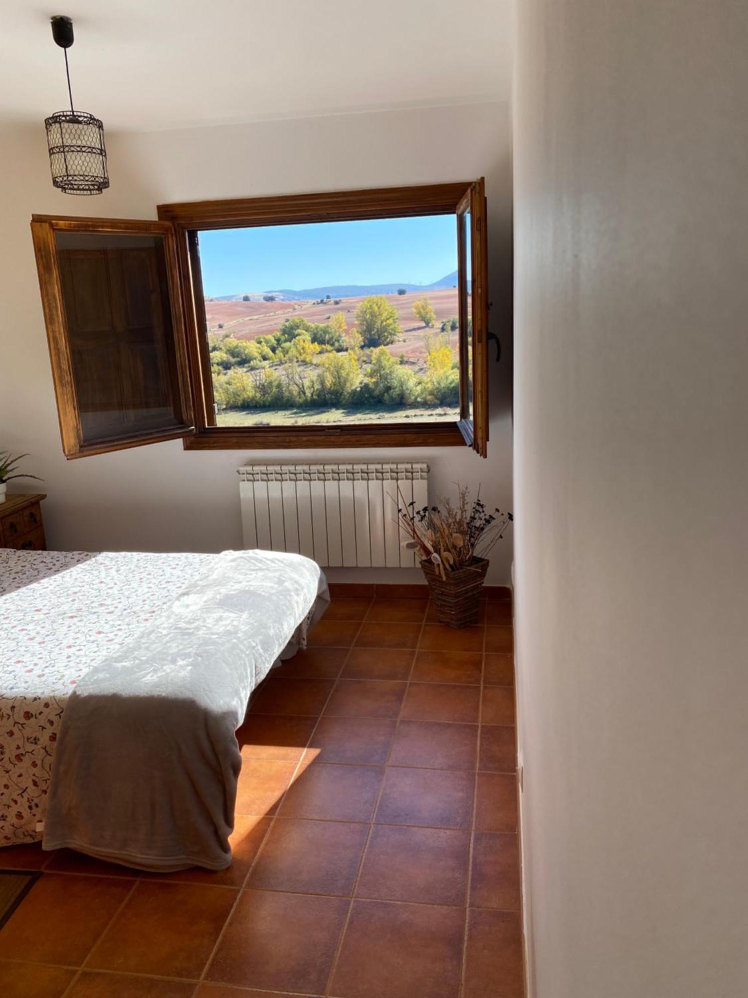 Tres Navios En El Mar Casa Rural De 10 Habitaciones Con Bano Individual Precios Web Montejo de Tiermes Εξωτερικό φωτογραφία